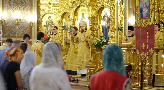 Митрополит Григорий совершил Всенощное бдение в Свято-Екатерининском соборе