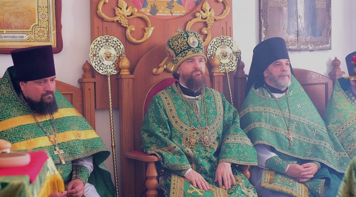 Митрополит Григорий поздравил с престольным праздником прихожан храма святого Серафима Саровского