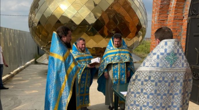 На храме вмч.Георгия Победоносца установили купол