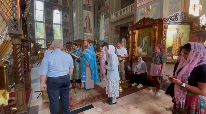 В храме Рождества Христова состоялась благотворительная акция для прихожан