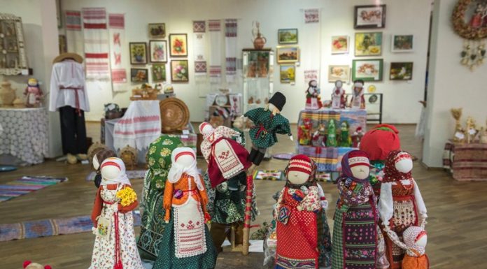 В Краснодаре открылась XII краевая выставка мастеров