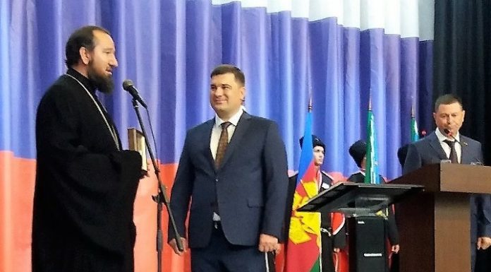 С благословением на должность главы