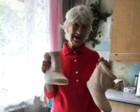 Социальные работники посетили инвалида