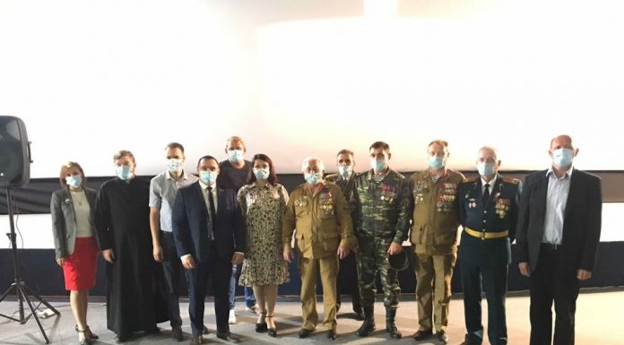 Народная акция-реквием по погибшим в Беслане в станице Динской