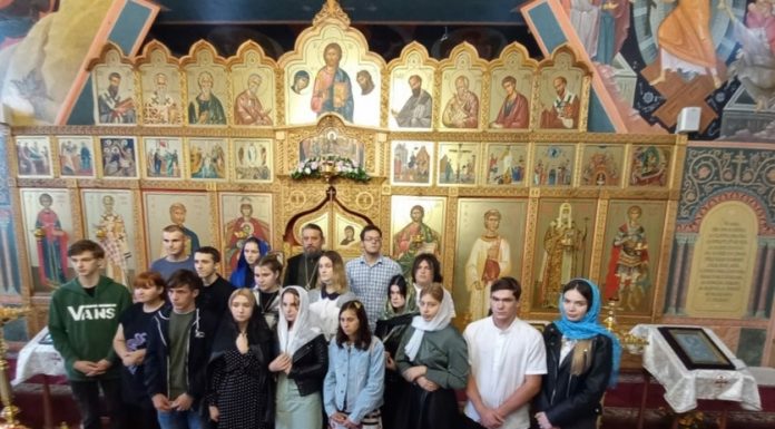 Студенты побывали в храме г. Апшеронска