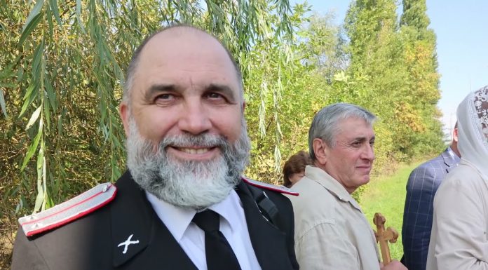 Видеосюжет: Автомобильный Крестный ход