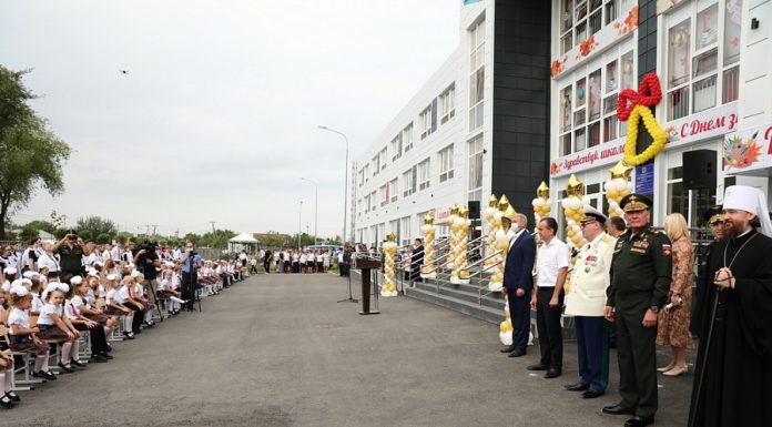 Митрополит Григорий принял участие в открытии нового корпуса школы в Кореновске