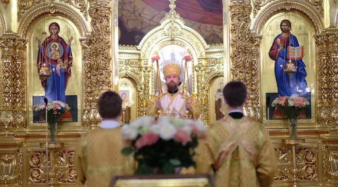 Митрополит Григорий совершил Всенощное бдение в Екатерининском кафедральном соборе