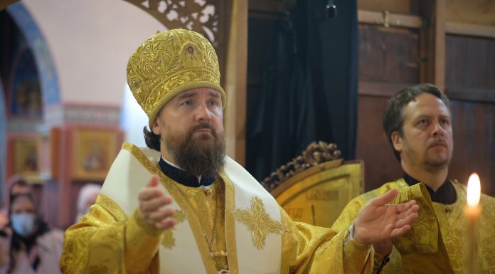 Митрополит Григорий совершил Литургию в Свято-Георгиевском храме хутора Ленина