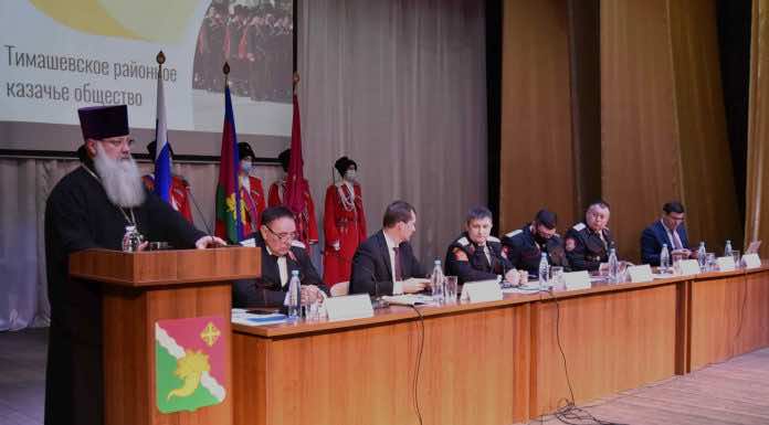 Войсковой священник принял участие в выездном казачьем семинаре