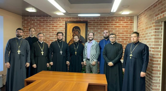 На Крутицком Патриаршем подворье обсудили программу молодежной секции Международных Рождественских чтений