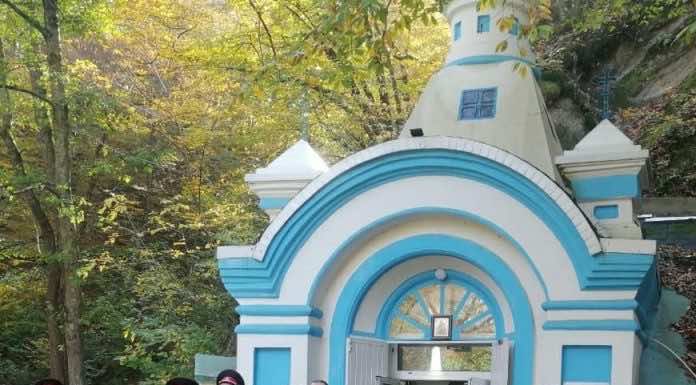 В Горячем Ключе совершили молебное пение с акафистом в Иверской часовне