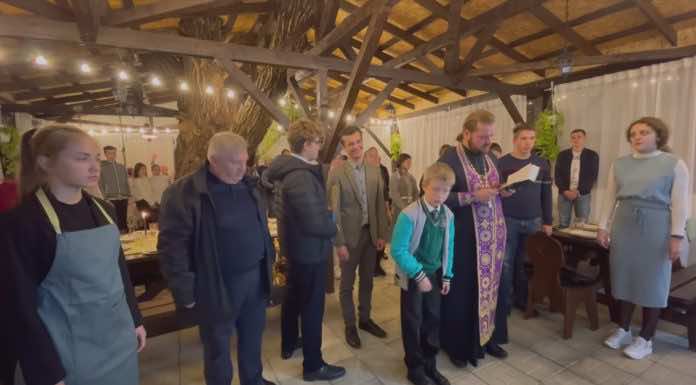 Молодежная община храма Рождества Христова отметила годовщину