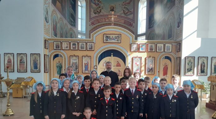 Школьная экскурсия в храме Вознесения Господня