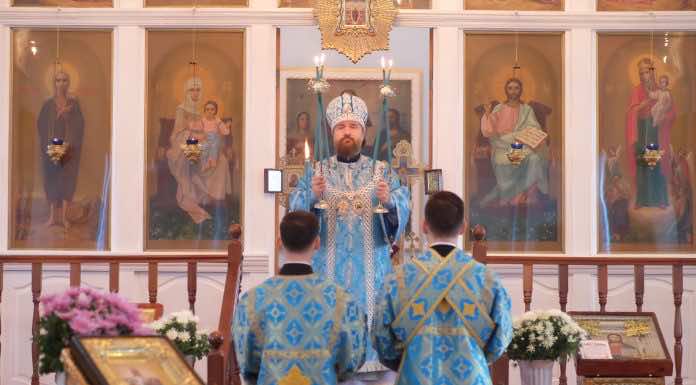 Митрополит Григорий возглавил престольный праздник храма иконы Божией Матери «Всех скорбящих Радость»