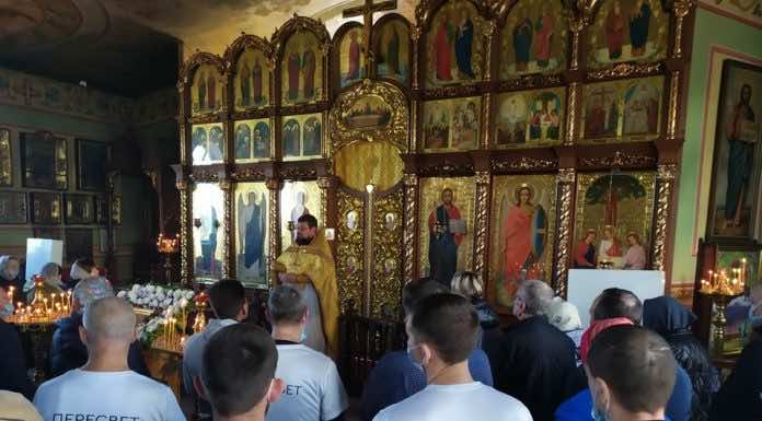 Воспитанники Центра ресоциализации исповедовались и причастились за Литургией в ст. Динской