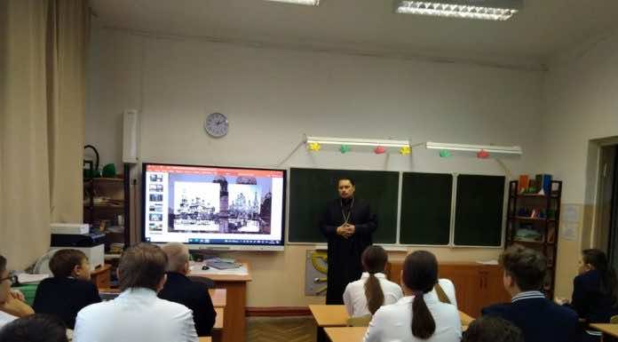 Клирик храма Вознесения Господня провёл уроки православия в казачьей школе