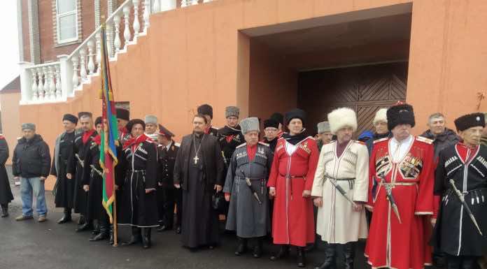 На территории храма Вознесения Господня в посёлке Пашковском состоялись выборы атамана Пашковского станичного казачьего общества