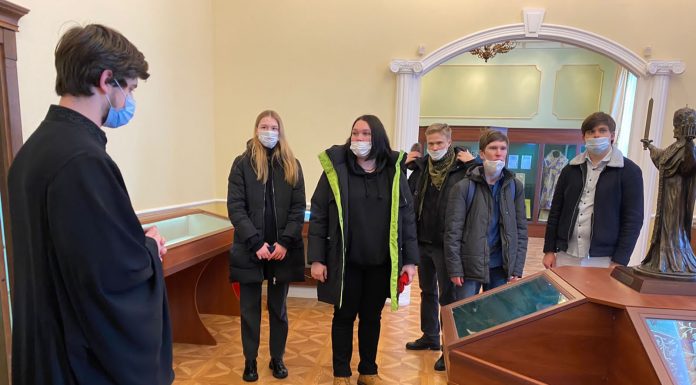 Экскурсия по музею Екатеринодарской семинарии для теологов КубГУ