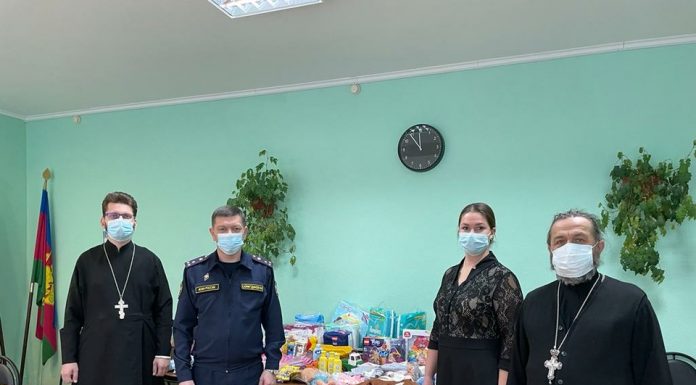 Подарки малышам к Рождеству Христову