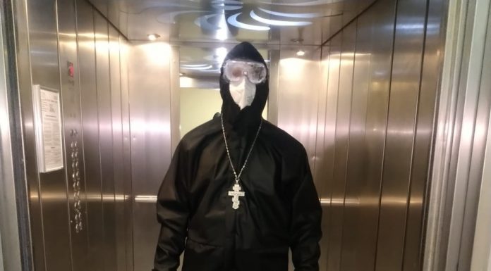 Священник посетил ковидные госпитали Краснодара