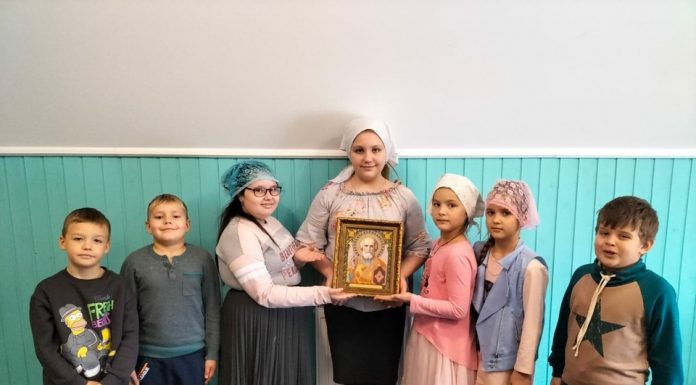 Молодёжный клуб храма святой Матроны Московской посетили кинопоказ фильма «Детям о святом Николае – великом Чудотворце»