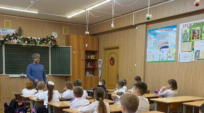 Казаки посетили школу № 73