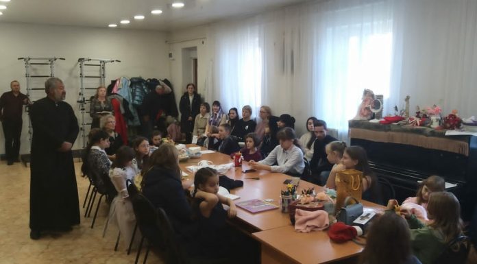 В миссионерской школе храма Вознесения Господня состоялось мероприятие, посвящённое св. Николаю Чудотворцу