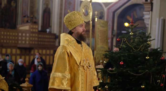 Митрополит Григорий совершил Великую рождественскую вечерню