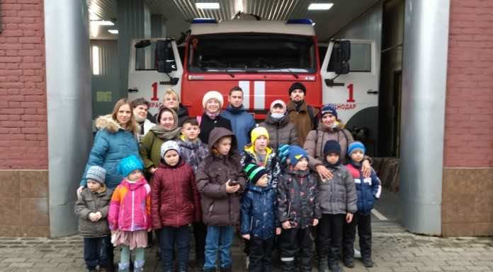 Воскресная школа и молодёжный клуб Вознесенского храма посетили пожарно-техническую выставку