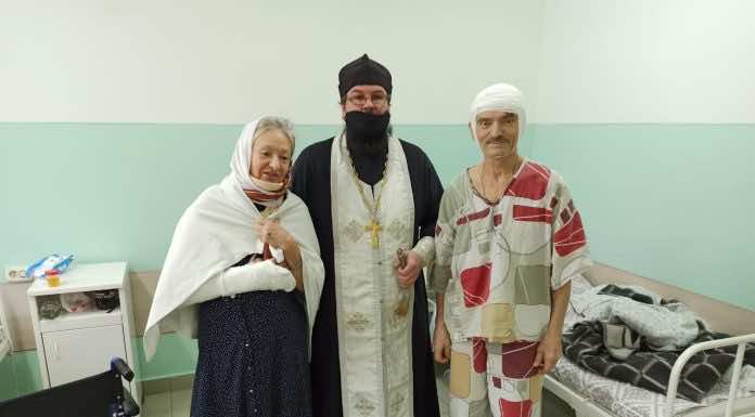Священнослужители посетили пациентов травматологического отделения
