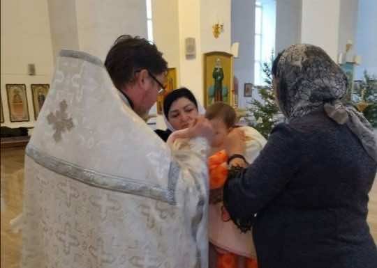 В храме Вознесения Господня в Пашковке приведено семь протестантов в православие