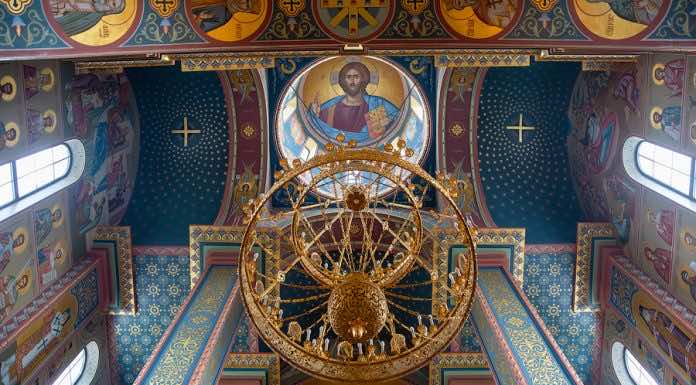 Завершение росписи стен Свято-Сергиевского храма города Краснодара