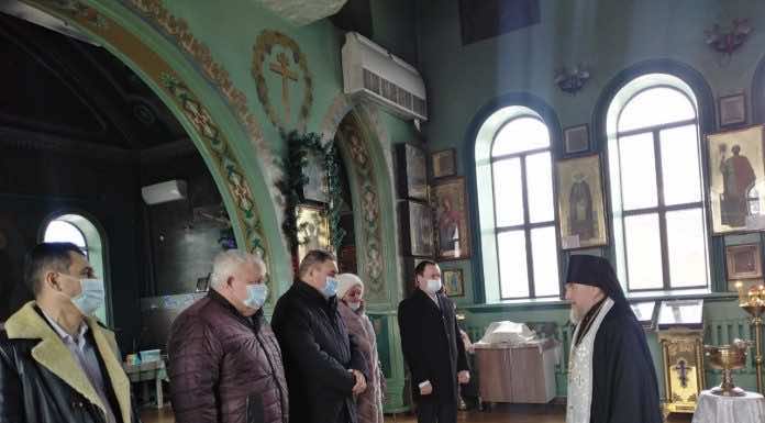 Глава Красноармейского района посетил храм Рождества Пресвятой Богородицы станицы Полтавской