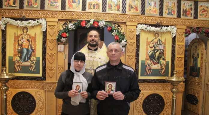 Венчание за колючей проволокой