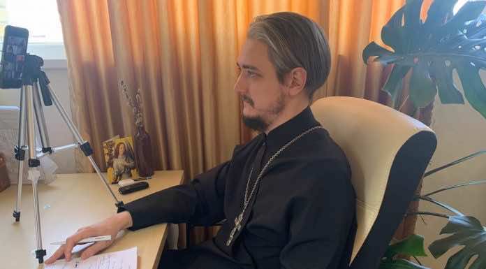 Священники больничного отдела приняли участие в конференции