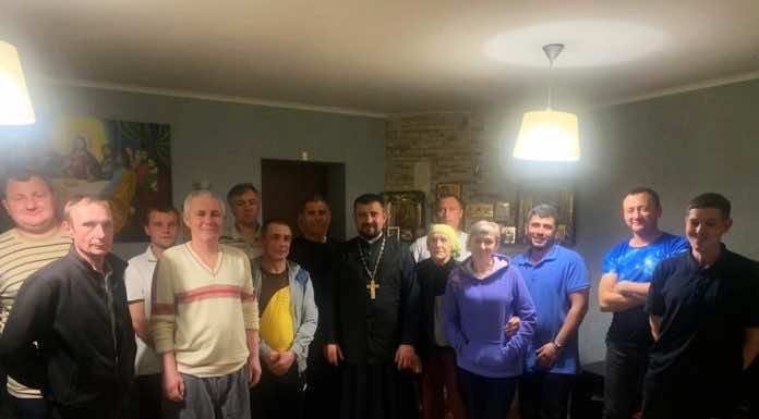 Иерей Андрей Овчинкин провел беседу с постояльцами краснодарского филиала центра «Содействие»