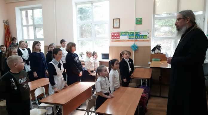 Священник побеседовал со школьниками о Великом посте