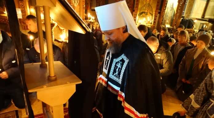 Митрополит Григорий совершил чтение заключительной части Покаянного канона в храме Рождества Христова