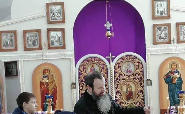 Иерей Сергий Коваленко рассказал школьникам о Дне православной книги