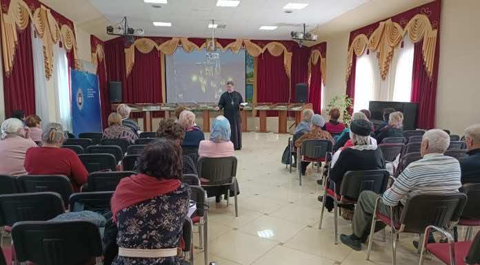 В храме Рождества Христова состоялся кинолекторий