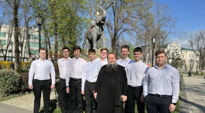 Семинаристы посетили выставку «Александры – защитники Отечества»