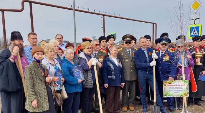 Краснодарский священник принял участие в экологической акции по высадке деревьев