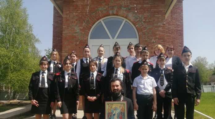 Священник побеседовал с учениками школы № 26 о Пасхе Христовой