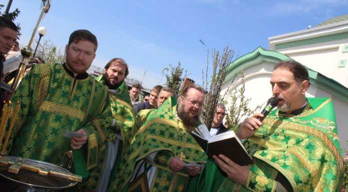 В Троицком храме станицы Динской встретили уникальную икону Божией Матери с горы Афон