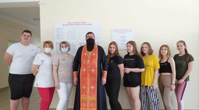 Священник посетил пациентов Динской ЦРБ