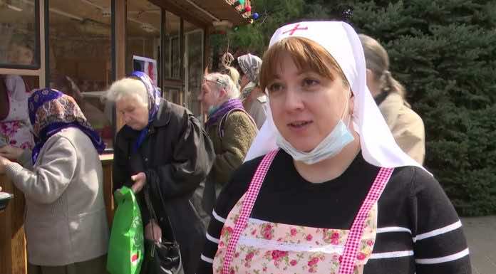 Видеосюжет: В кафедральном соборе Краснодара возобновили обеды для нуждающихся