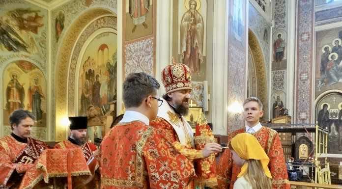 Митрополит Григорий совершил Всенощное бдение в Свято-Екатерининском соборе
