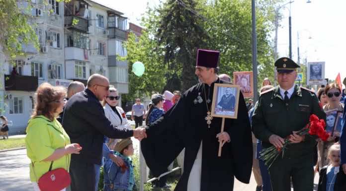 Протоиерей Иоанн Лапко принял участие в акции «Бессмертный полк»