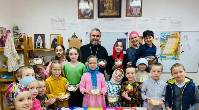 В четвёртом благочинии прошёл мастер-класс по росписи пряников